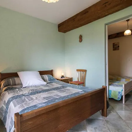 Semesterbostad Perets Petit