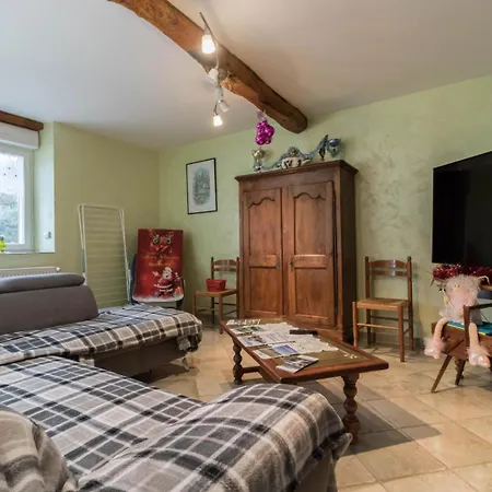 Semesterbostad Perets Petit