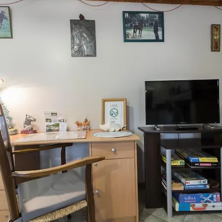 Semesterbostad Perets Petit